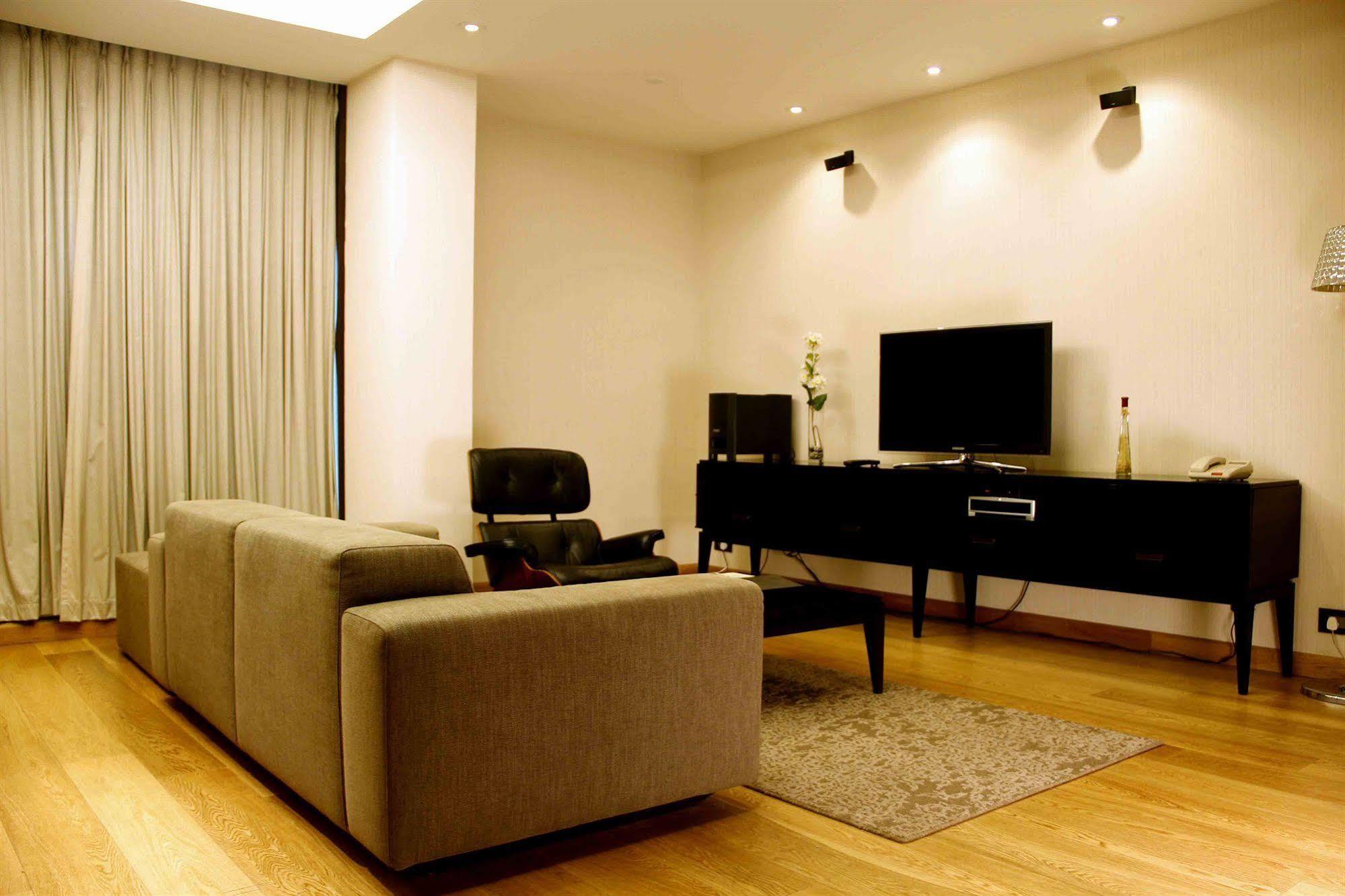 Iidl Suites Нью-Дели Экстерьер фото